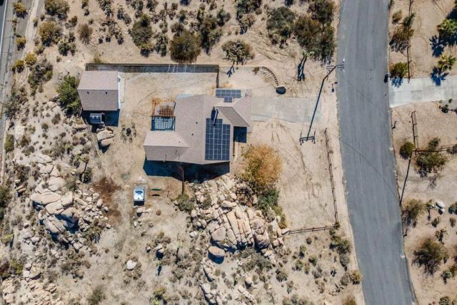 6295 Avila Road, Yucca Valley, CA 92284