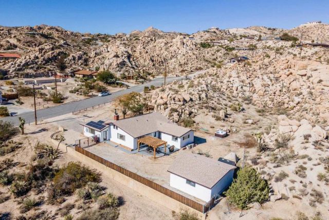 6295 Avila Road, Yucca Valley, CA 92284
