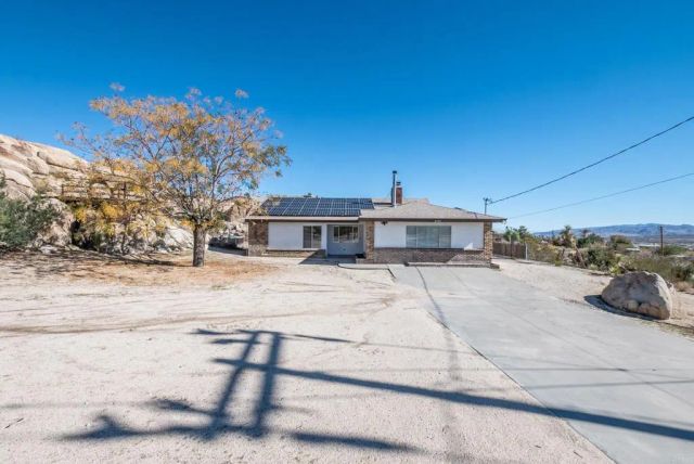 6295 Avila Road, Yucca Valley, CA 92284