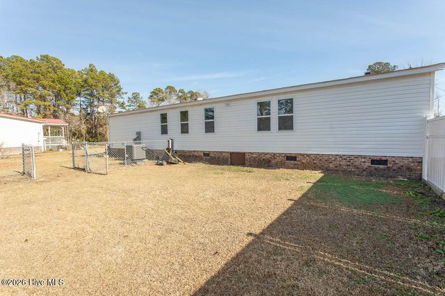 423 Gray Drive SW, Shallotte, NC 28470