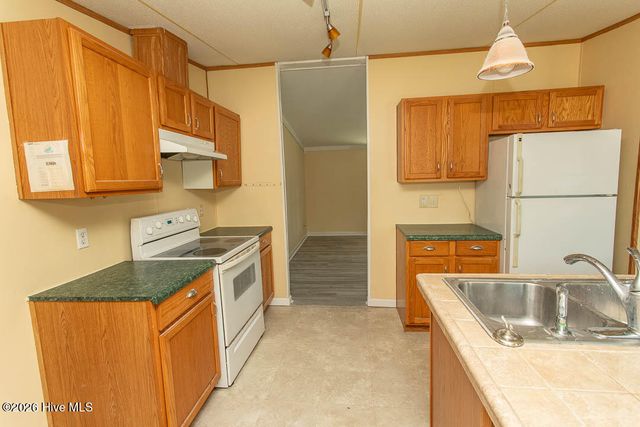 423 Gray Drive SW, Shallotte, NC 28470