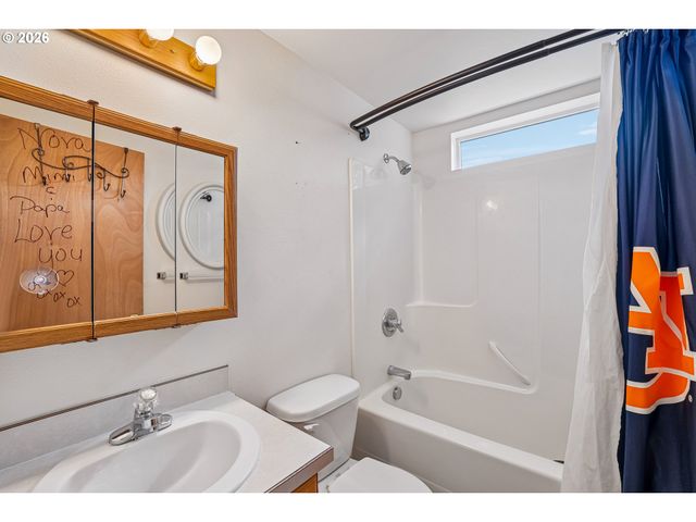 280 E 6TH St, Lafayette, OR 97127