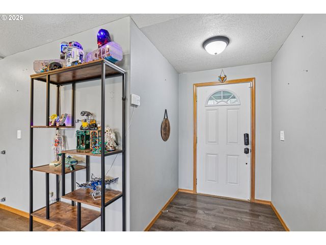 280 E 6TH St, Lafayette, OR 97127