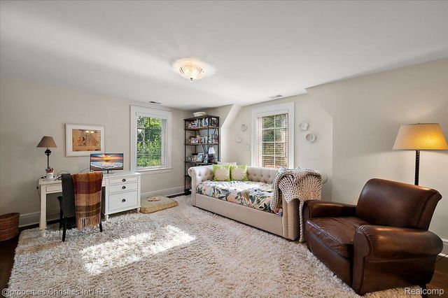 528 Covington Road, Bloomfield Hills, MI 48301