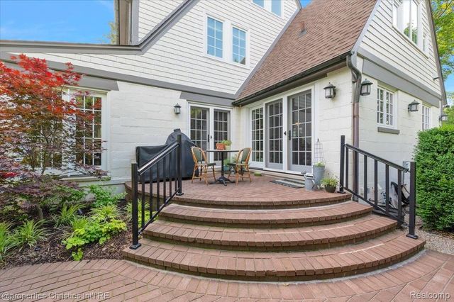 528 Covington Road, Bloomfield Hills, MI 48301