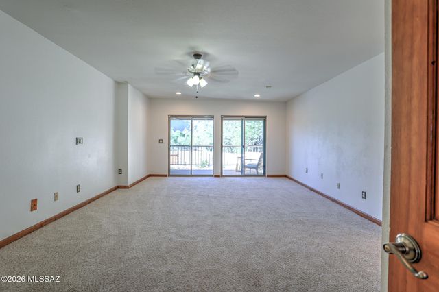 6610 E Circulo Invierno, Tucson, AZ 85750