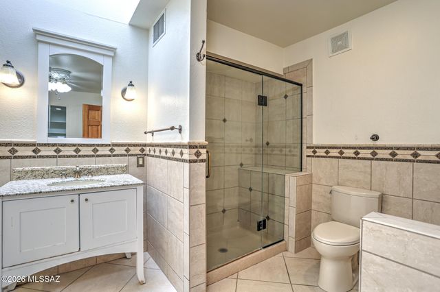 6610 E Circulo Invierno, Tucson, AZ 85750