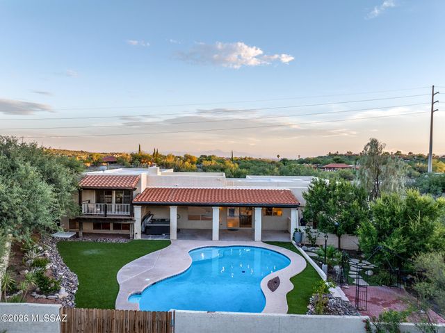 6610 E Circulo Invierno, Tucson, AZ 85750