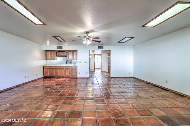 6610 E Circulo Invierno, Tucson, AZ 85750