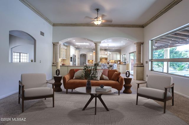6610 E Circulo Invierno, Tucson, AZ 85750