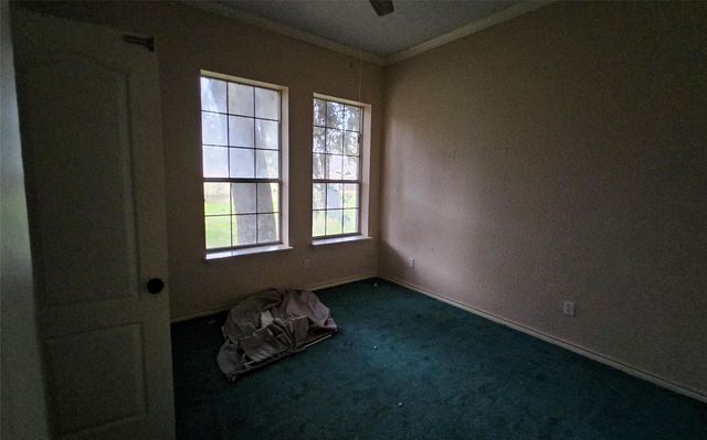 2225 Ridgewood Drive, West Columbia, TX 77486