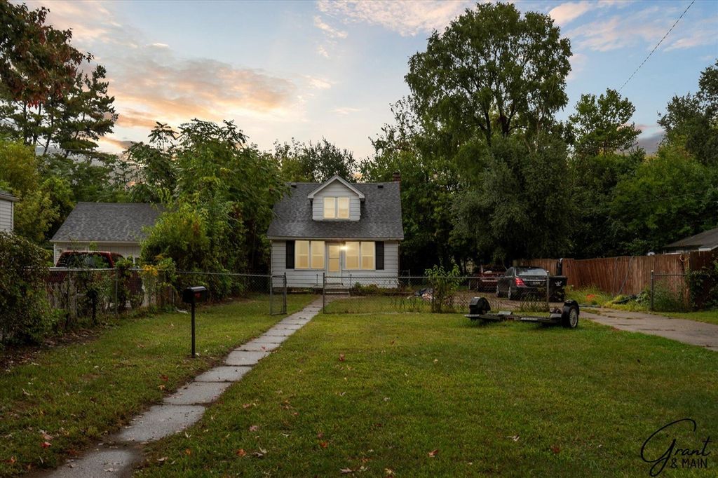 4082 Hereford Street, Detroit, MI 48224