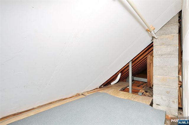12 Beverly Lane, Waldwick, NJ 07463