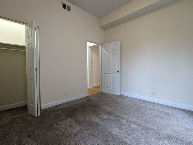 2134 W Concord Place 1R, Chicago, IL 60647