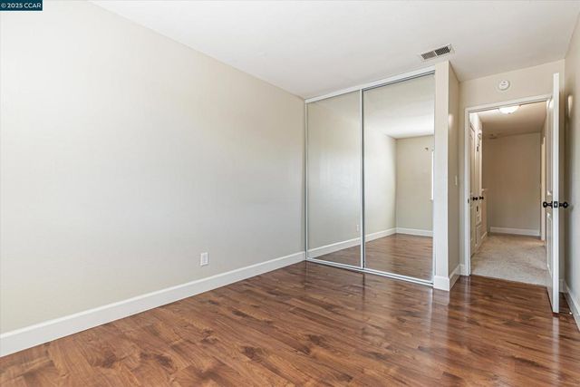 5055 Valley Crest Dr 196, Concord, CA 94521