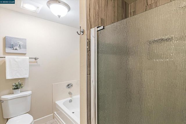 5055 Valley Crest Dr 196, Concord, CA 94521