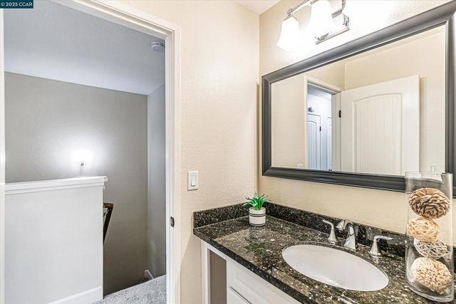 5055 Valley Crest Dr 196, Concord, CA 94521