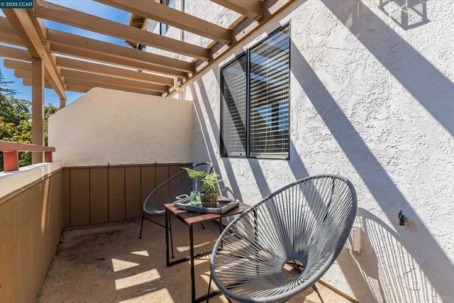 5055 Valley Crest Dr 196, Concord, CA 94521