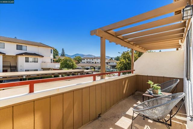 5055 Valley Crest Dr 196, Concord, CA 94521