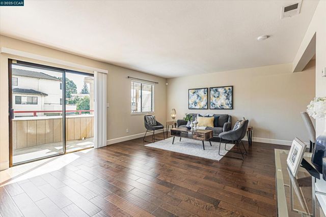 5055 Valley Crest Dr 196, Concord, CA 94521