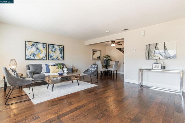 5055 Valley Crest Dr 196, Concord, CA 94521