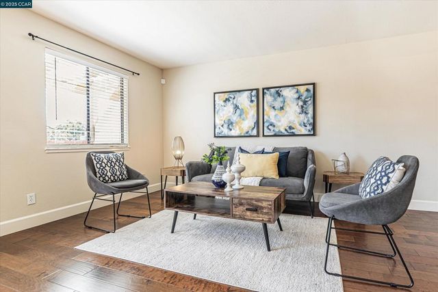 5055 Valley Crest Dr 196, Concord, CA 94521