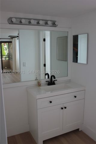20145 NE 3rd Ct 12, Miami, FL 33179