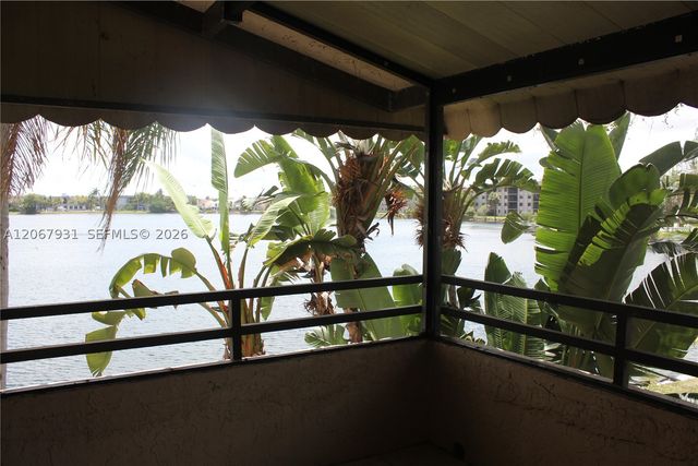 20145 NE 3rd Ct 12, Miami, FL 33179