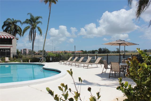 20145 NE 3rd Ct 12, Miami, FL 33179