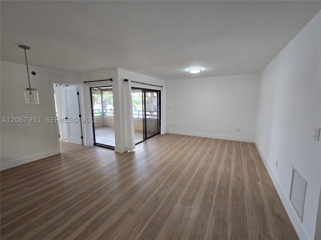 20145 NE 3rd Ct 12, Miami, FL 33179
