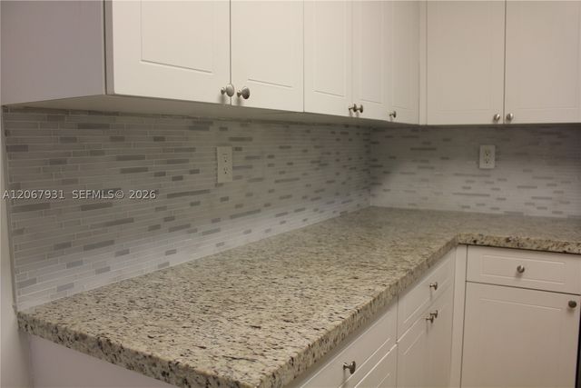 20145 NE 3rd Ct 12, Miami, FL 33179