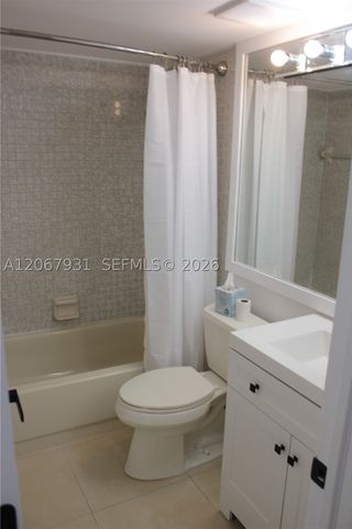 20145 NE 3rd Ct 12, Miami, FL 33179