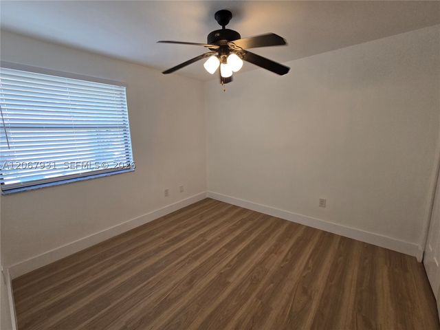 20145 NE 3rd Ct 12, Miami, FL 33179