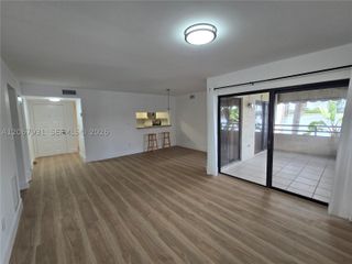 20145 NE 3rd Ct 12, Miami, FL 33179