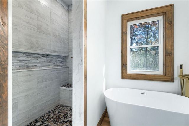 456 Back Pine Way, Ellijay, GA 30536