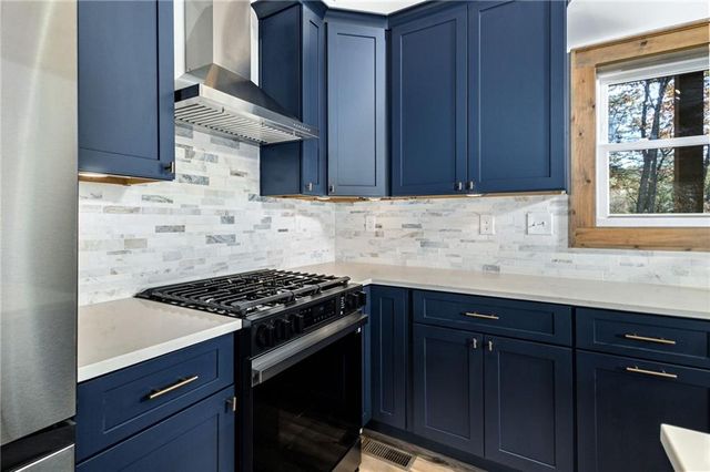 456 Back Pine Way, Ellijay, GA 30536