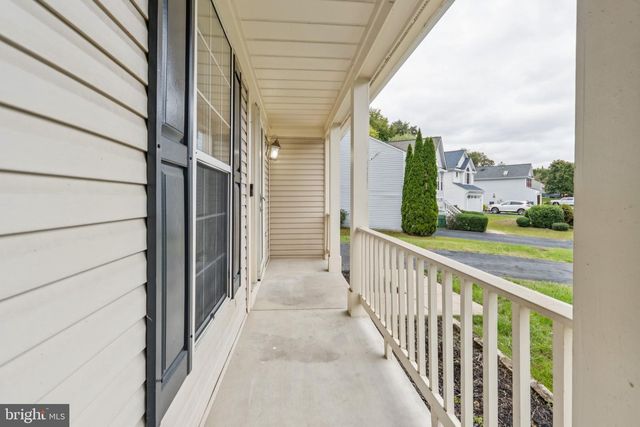 38 WOODS EDGE CT, Stafford, VA 22554