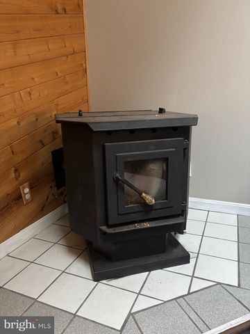 38 WOODS EDGE CT, Stafford, VA 22554