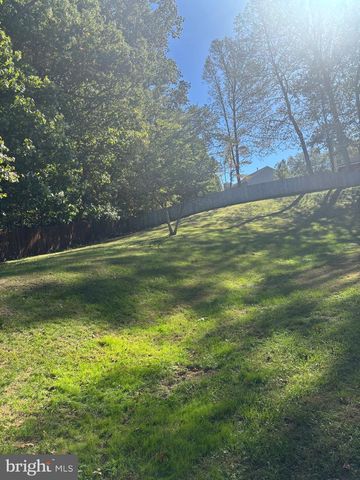 38 WOODS EDGE CT, Stafford, VA 22554