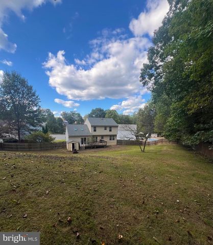 38 WOODS EDGE CT, Stafford, VA 22554