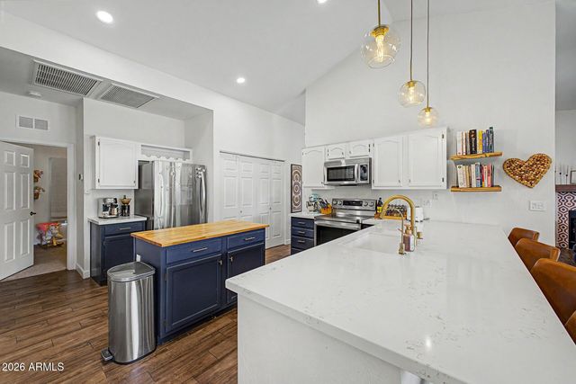 6314 W Del Rio Street, Chandler, AZ 85226