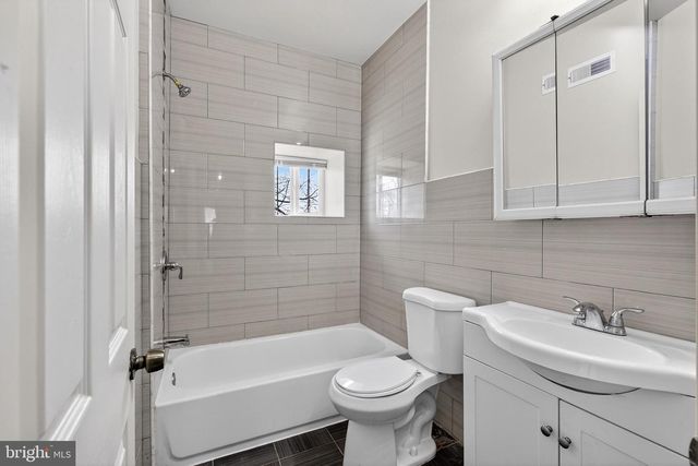 404 W WINONA ST, Philadelphia, PA 19144