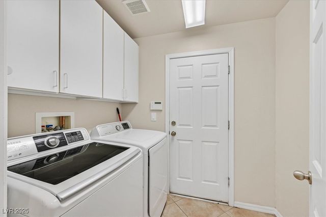 7341 Royal Melbourne Drive, Las Vegas, NV 89131