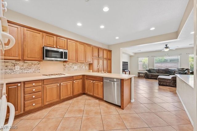 7341 Royal Melbourne Drive, Las Vegas, NV 89131