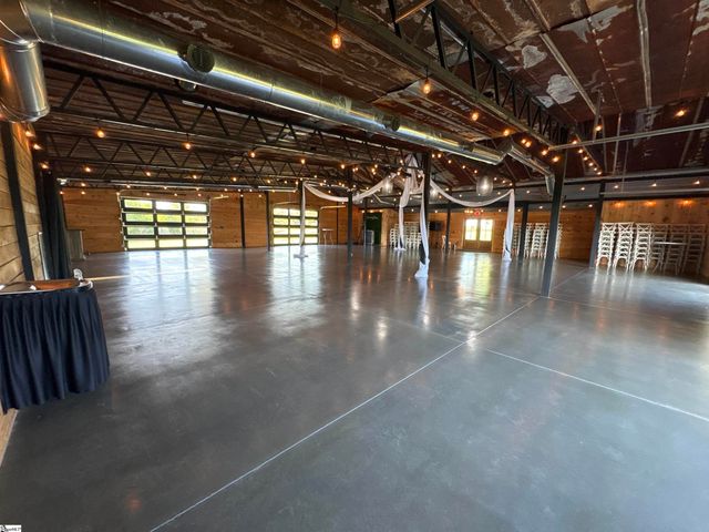 10049 Old White Horse Road, Greenville, SC 29617