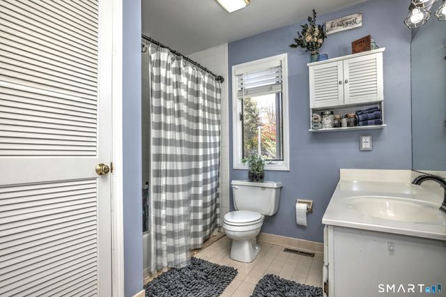 38 Glenrock 38, Norwalk, CT 06850