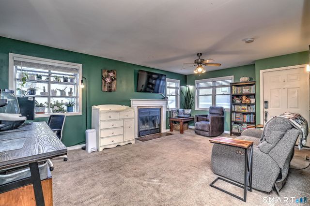 38 Glenrock 38, Norwalk, CT 06850