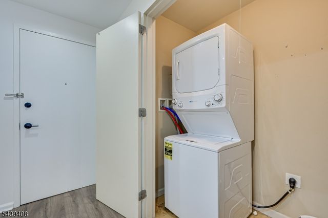 1 Carriage City Plz 1513, Rahway City, NJ 07065