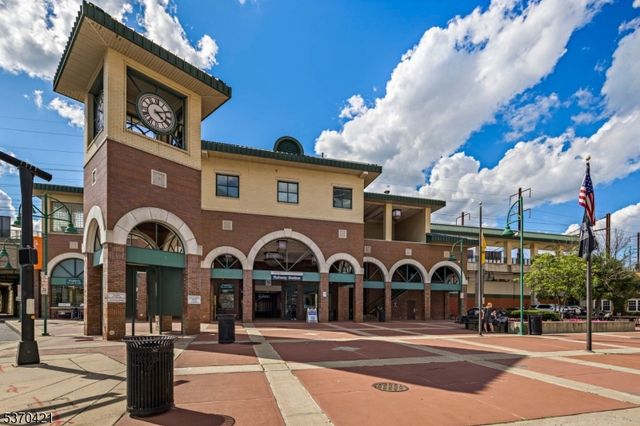 1 Carriage City Plz 1513, Rahway City, NJ 07065