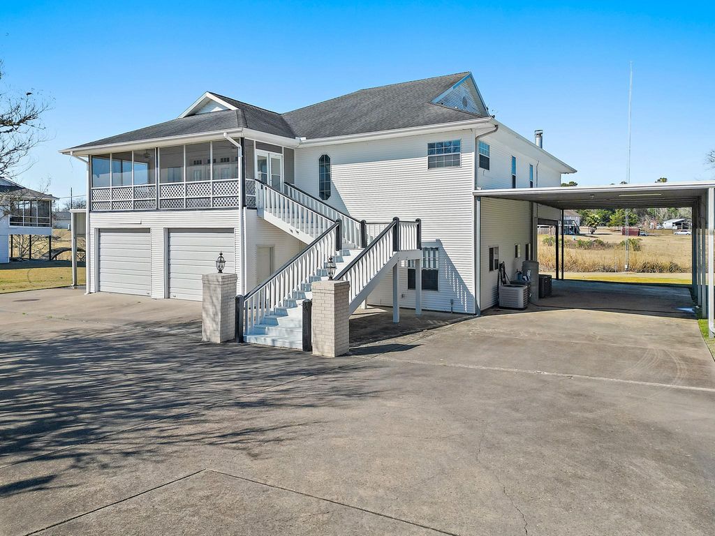 1306 Spring Branch Drive, Baytown, TX 77523